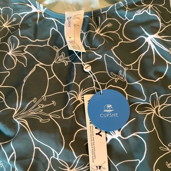 NWT cupshe green floral halter neck one piece swimsuit - Picture 7 of 7